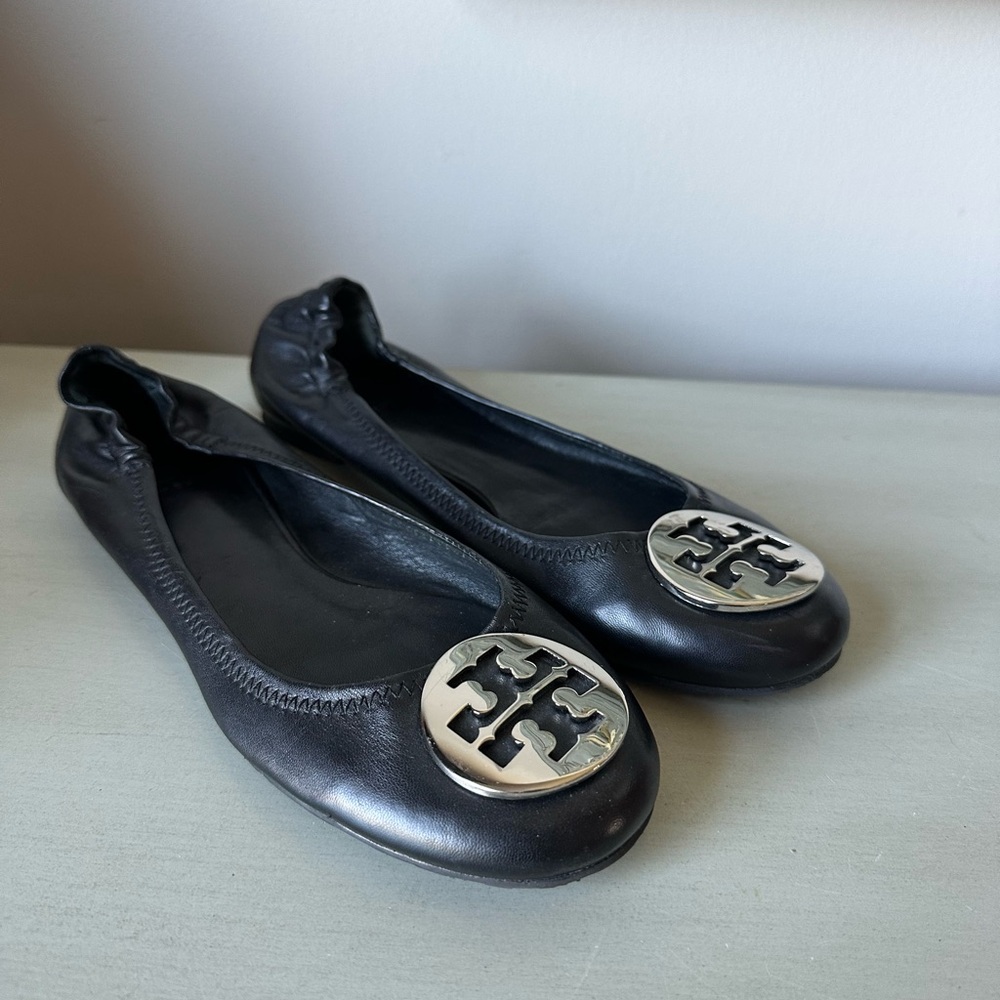 Tory Burch soft leather ballet flats silver logo black 7.5